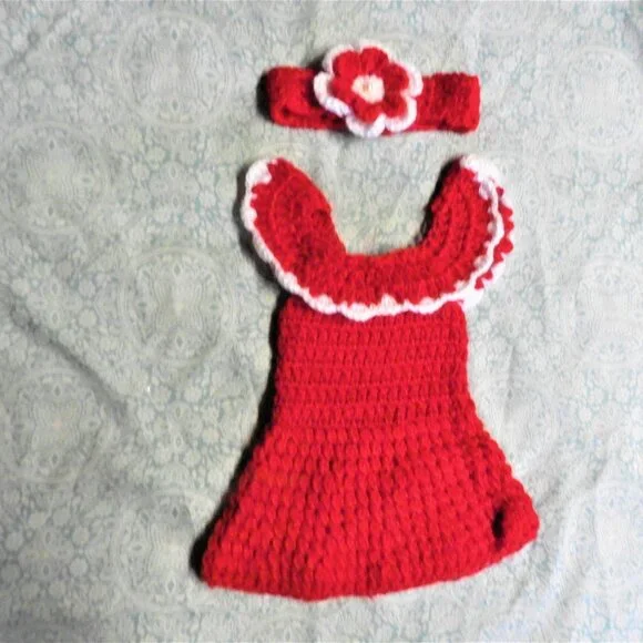 Newborn Christmas Baby Photo Prop - Dress and Headband - Picture 1 of 3